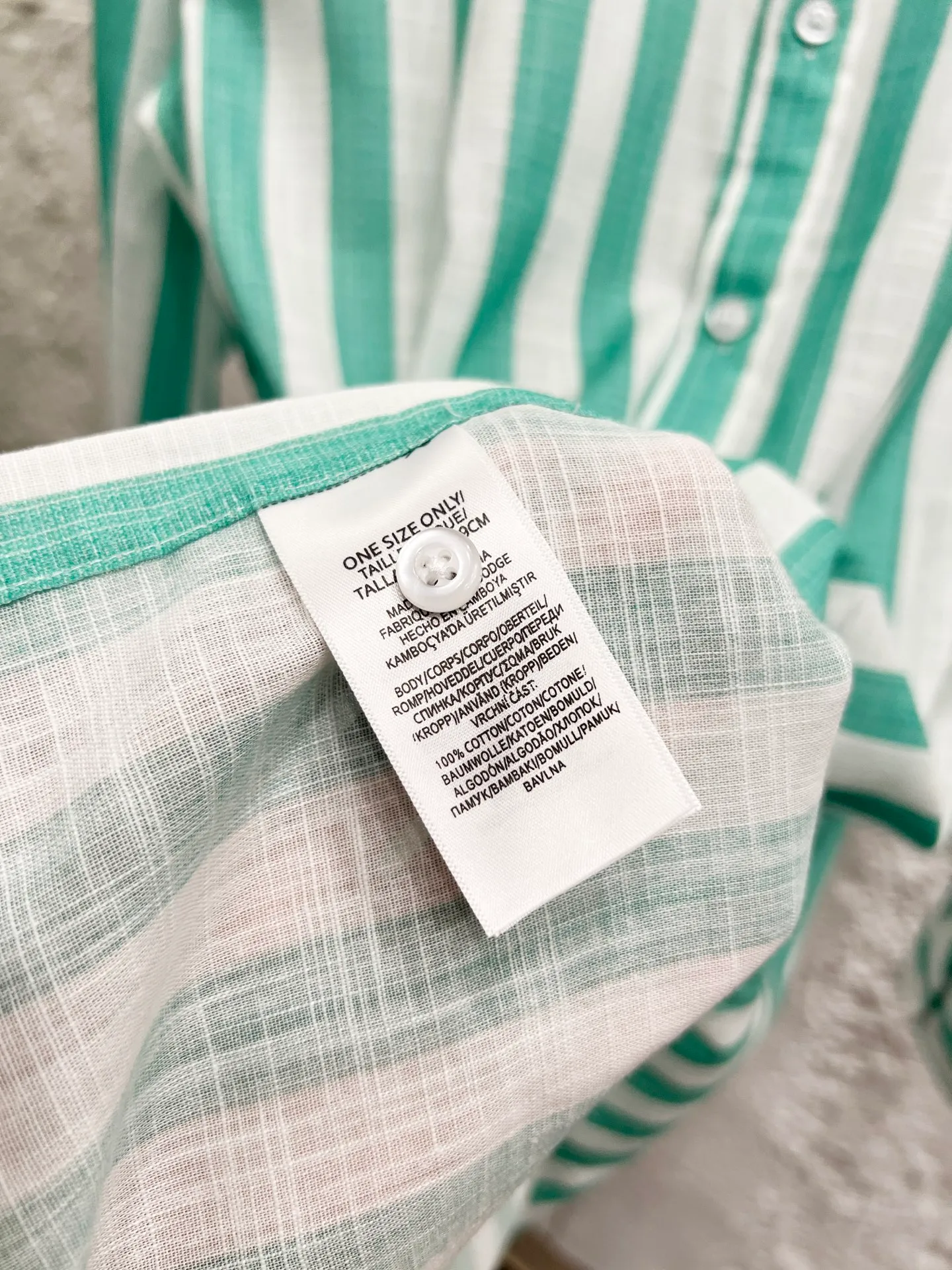 🅿️212 Style No.: T54 Ralph Lauren & Ralph Lauren large striped shirt made of slub cotton. Can be used as a sun protection shirt. Color: Green Size: M (110-125 pounds) L (125-140 pounds) XL (140-155 pounds) 2XL (155-170 pounds)